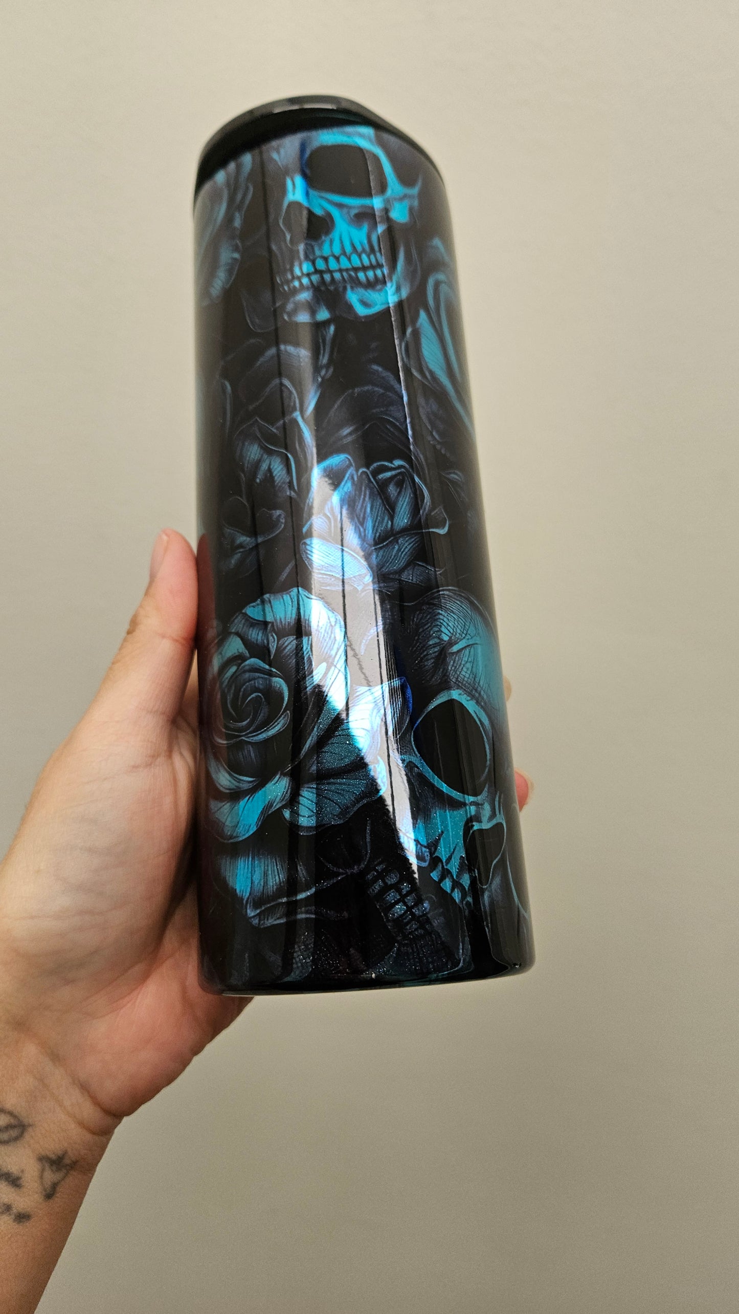 20oz Skull and Roses Tumbler Blue/Black
